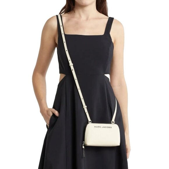 New Marc Jacobs Small Crossbody Pouch Pebble Leather Marshmallow - Picture 2 of 6